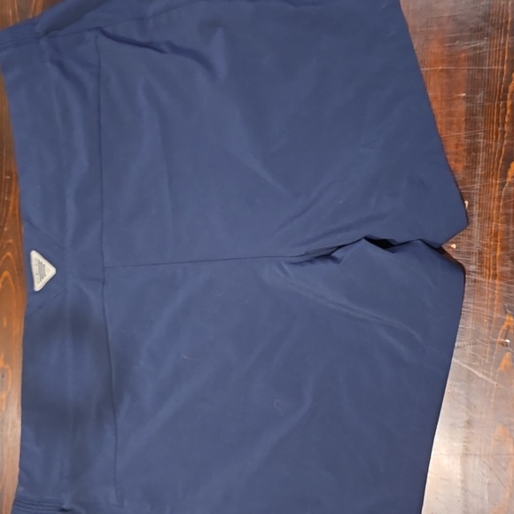 Columbia Dark Blue Sports Shorts - Picture 4 of 4